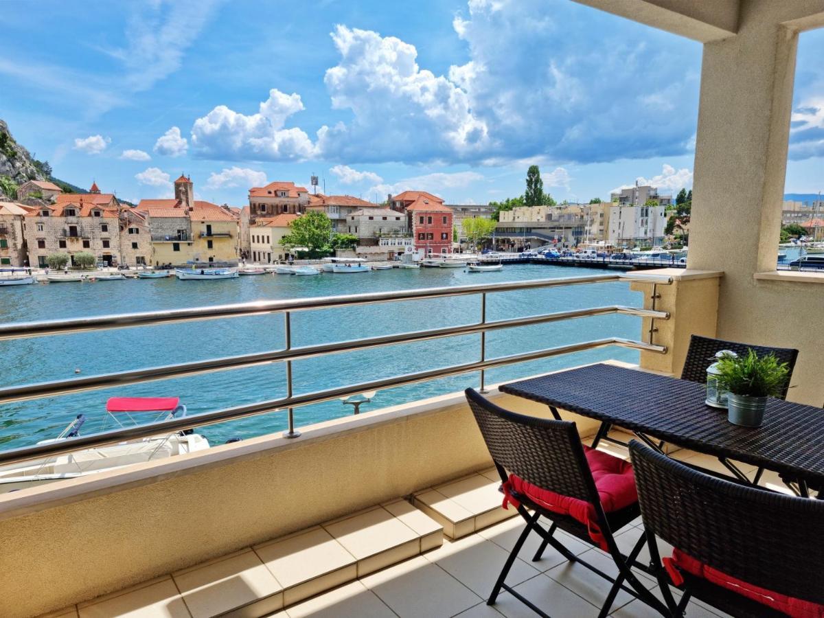 Mitra Zonata Blue Apartment Omis Bagian luar foto