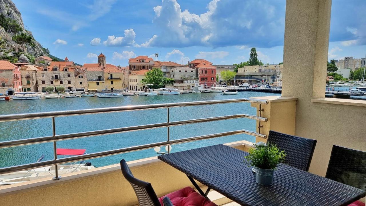 Mitra Zonata Blue Apartment Omis Bagian luar foto