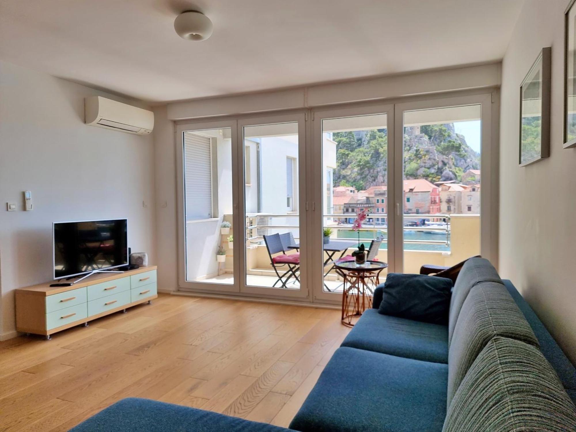 Mitra Zonata Blue Apartment Omis Bagian luar foto