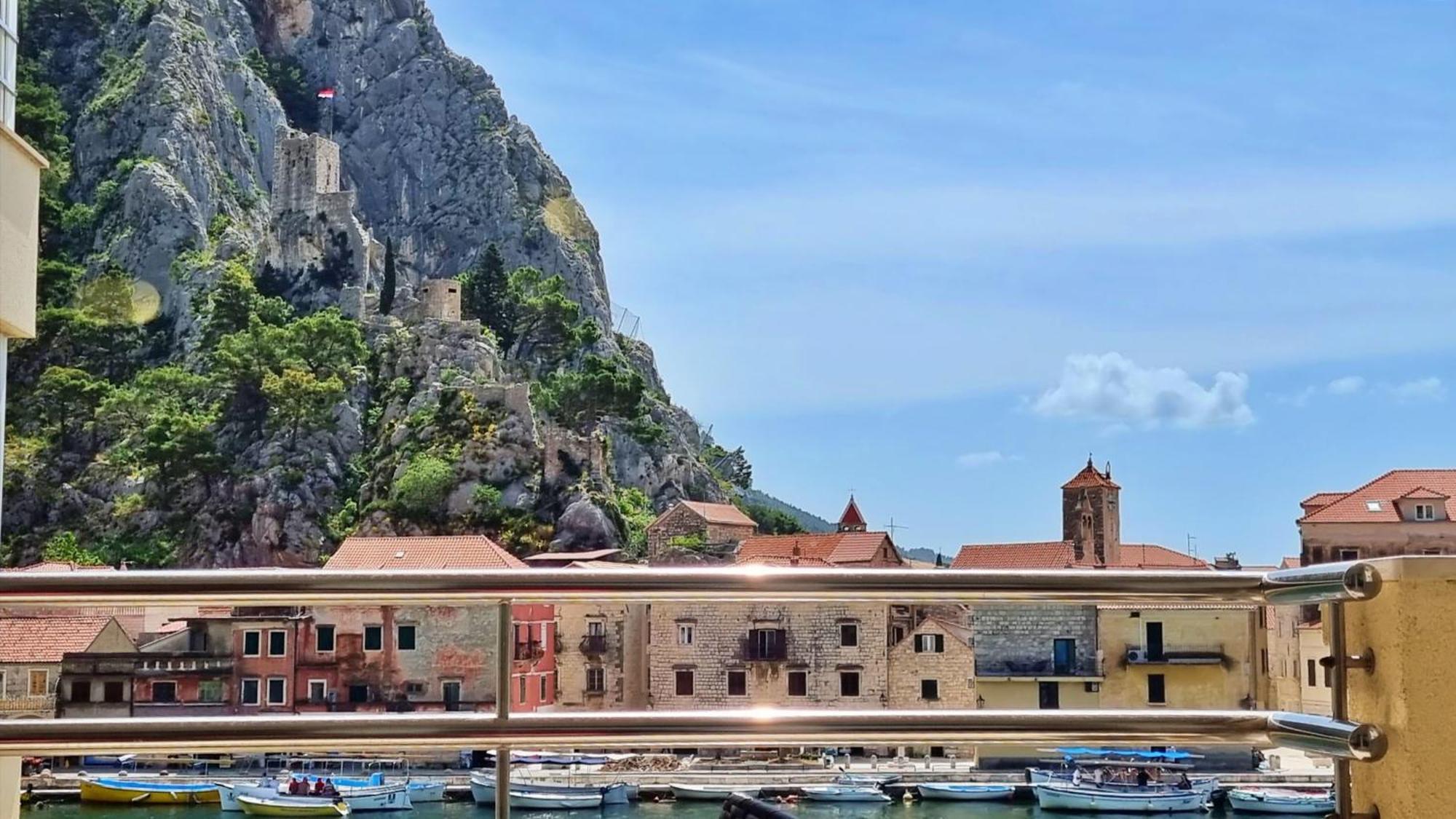 Mitra Zonata Blue Apartment Omis Bagian luar foto