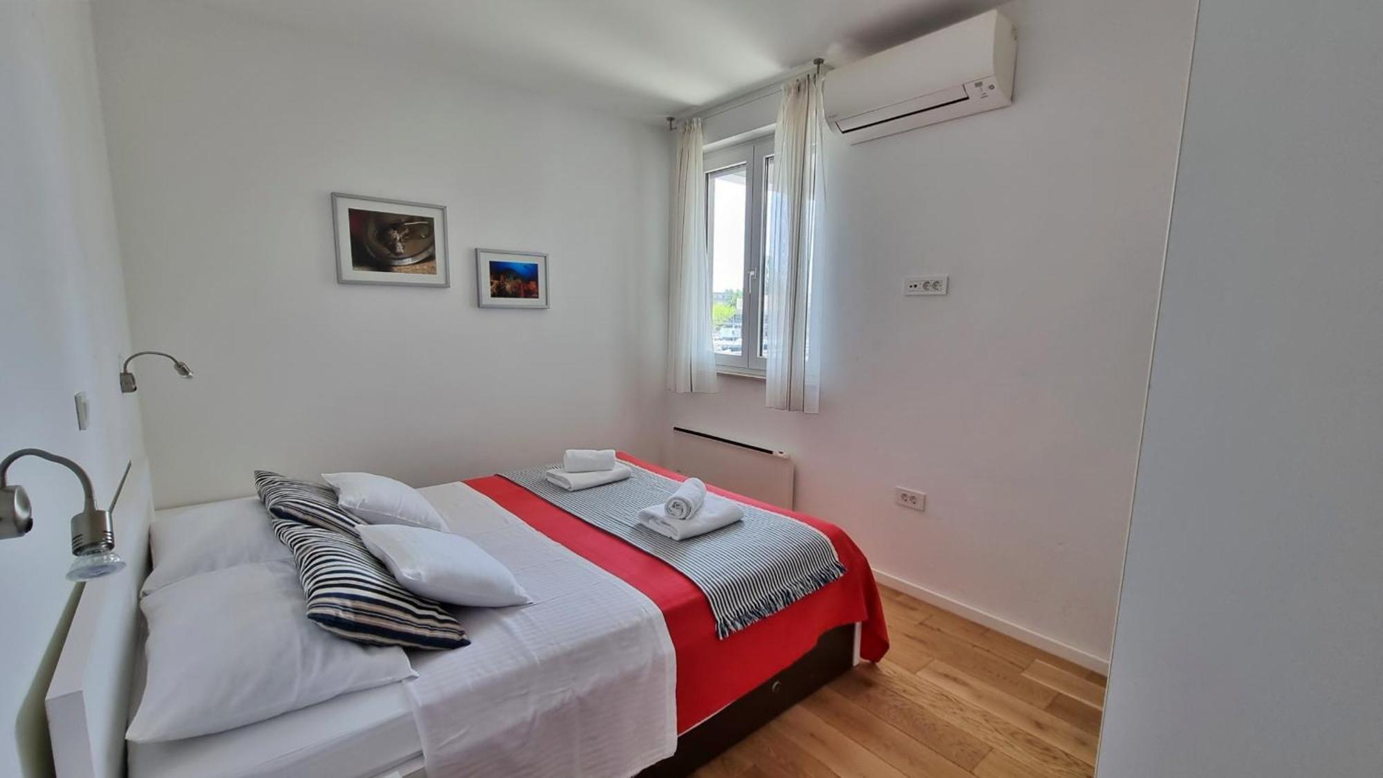 Mitra Zonata Blue Apartment Omis Bagian luar foto