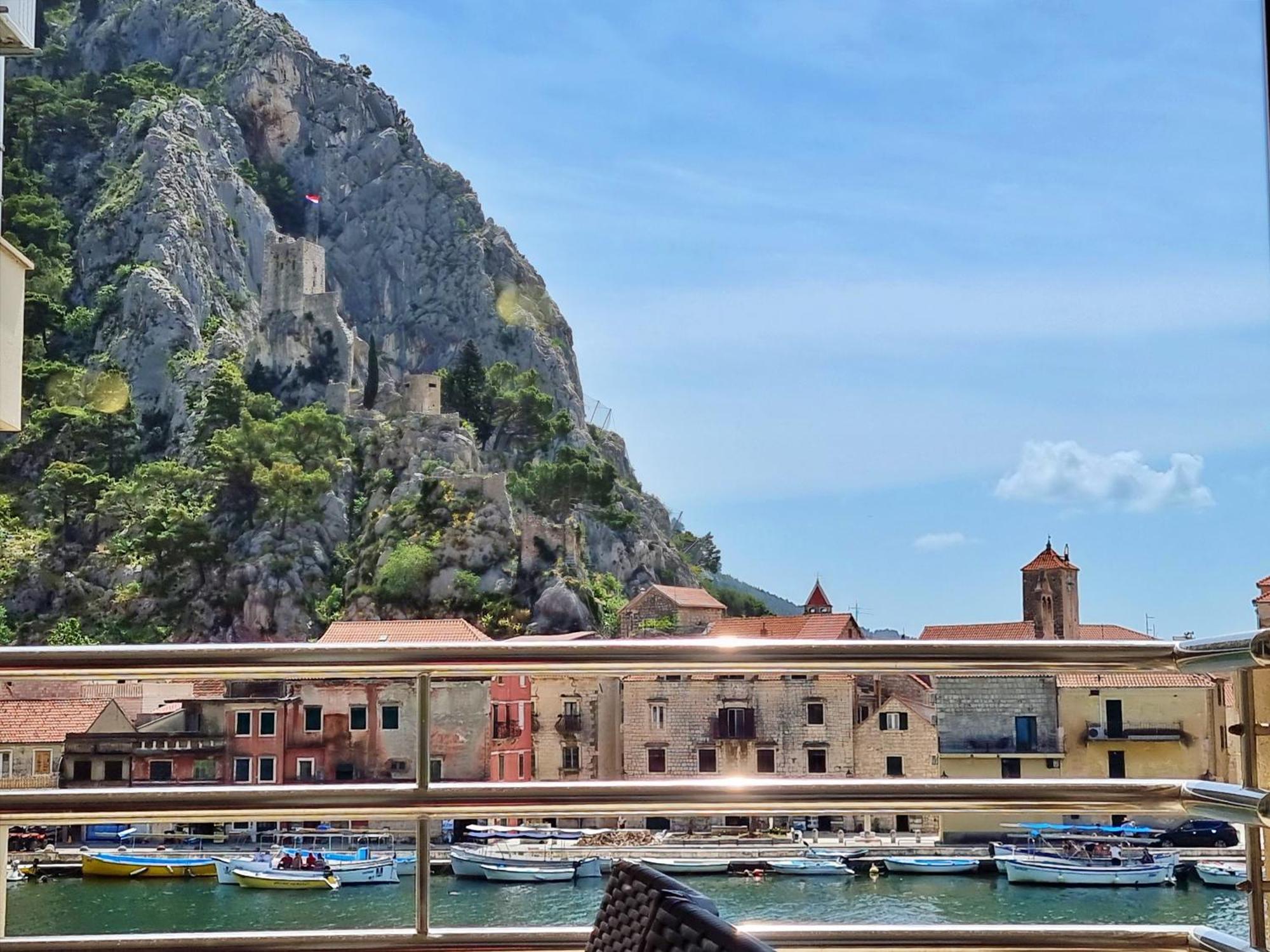 Mitra Zonata Blue Apartment Omis Bagian luar foto