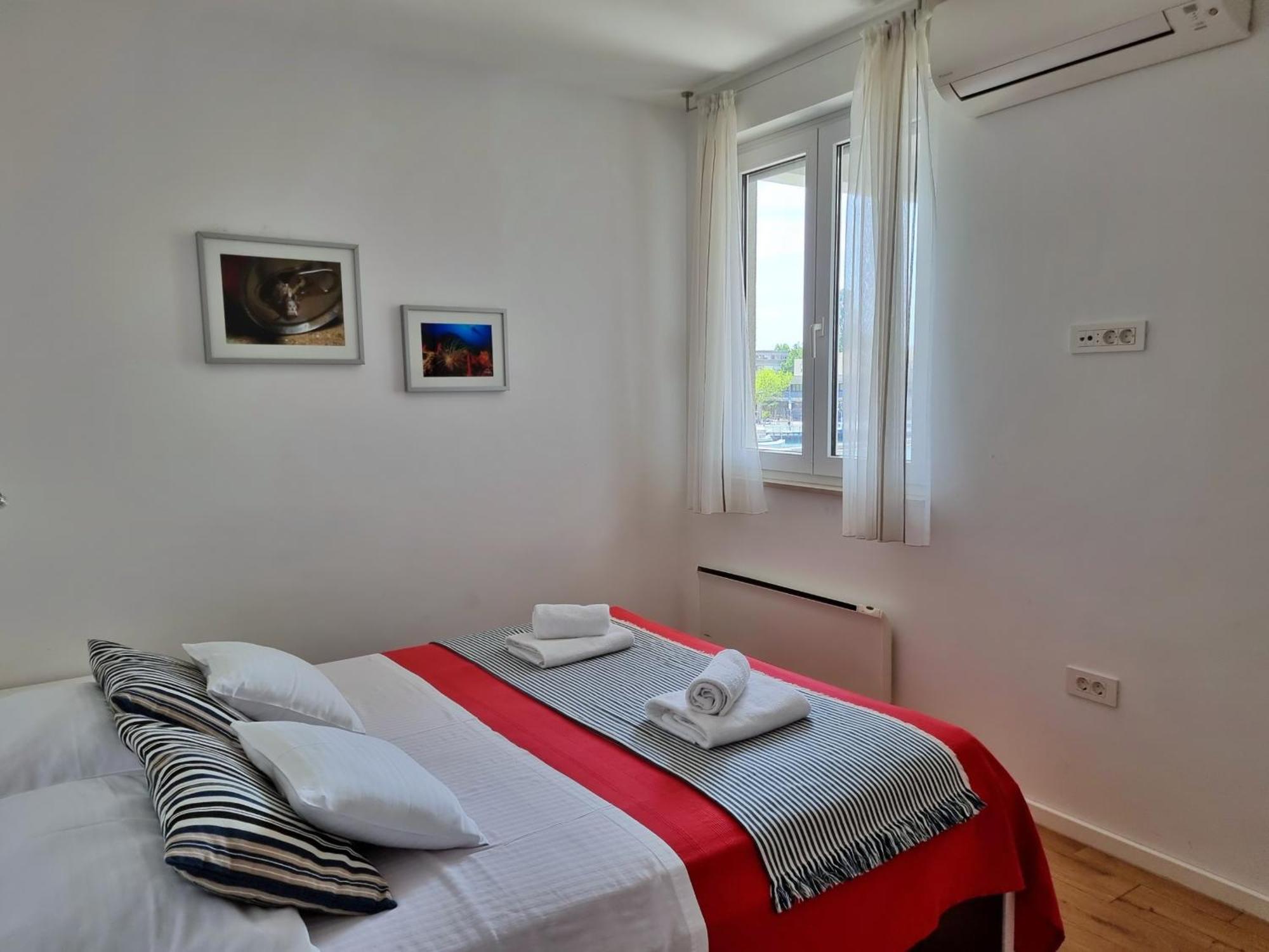 Mitra Zonata Blue Apartment Omis Bagian luar foto
