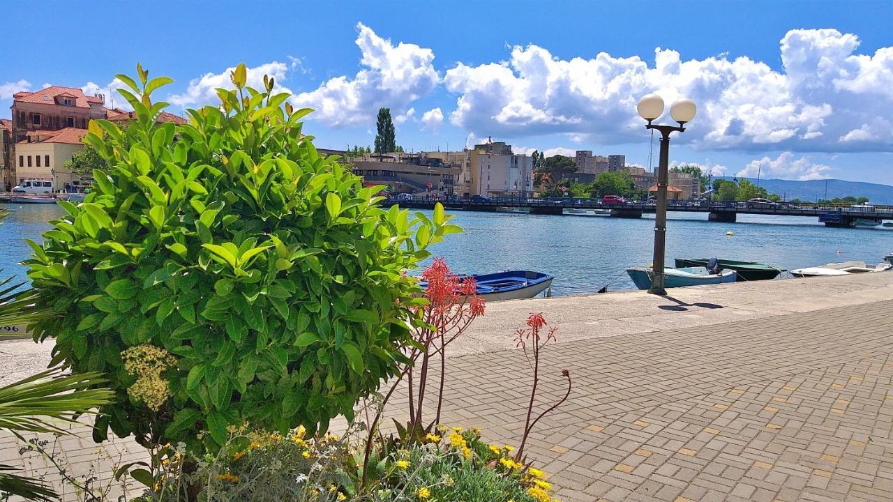 Mitra Zonata Blue Apartment Omis Bagian luar foto